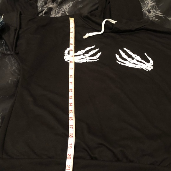 Skull chest drop shoulder hoodie - Picture 3 of 4